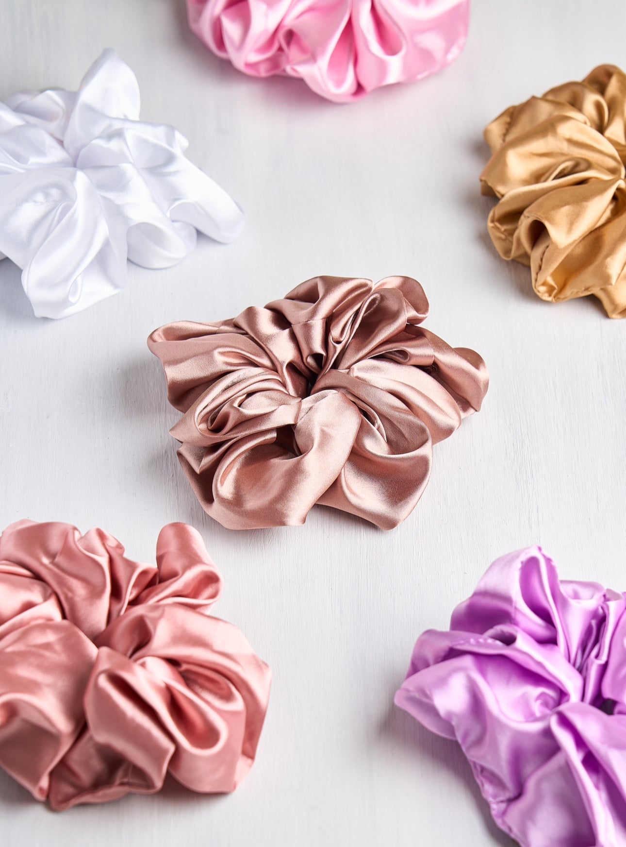 Scrunchie Mediana Satin Awua - Glow Beauty Distribuidores Milagros